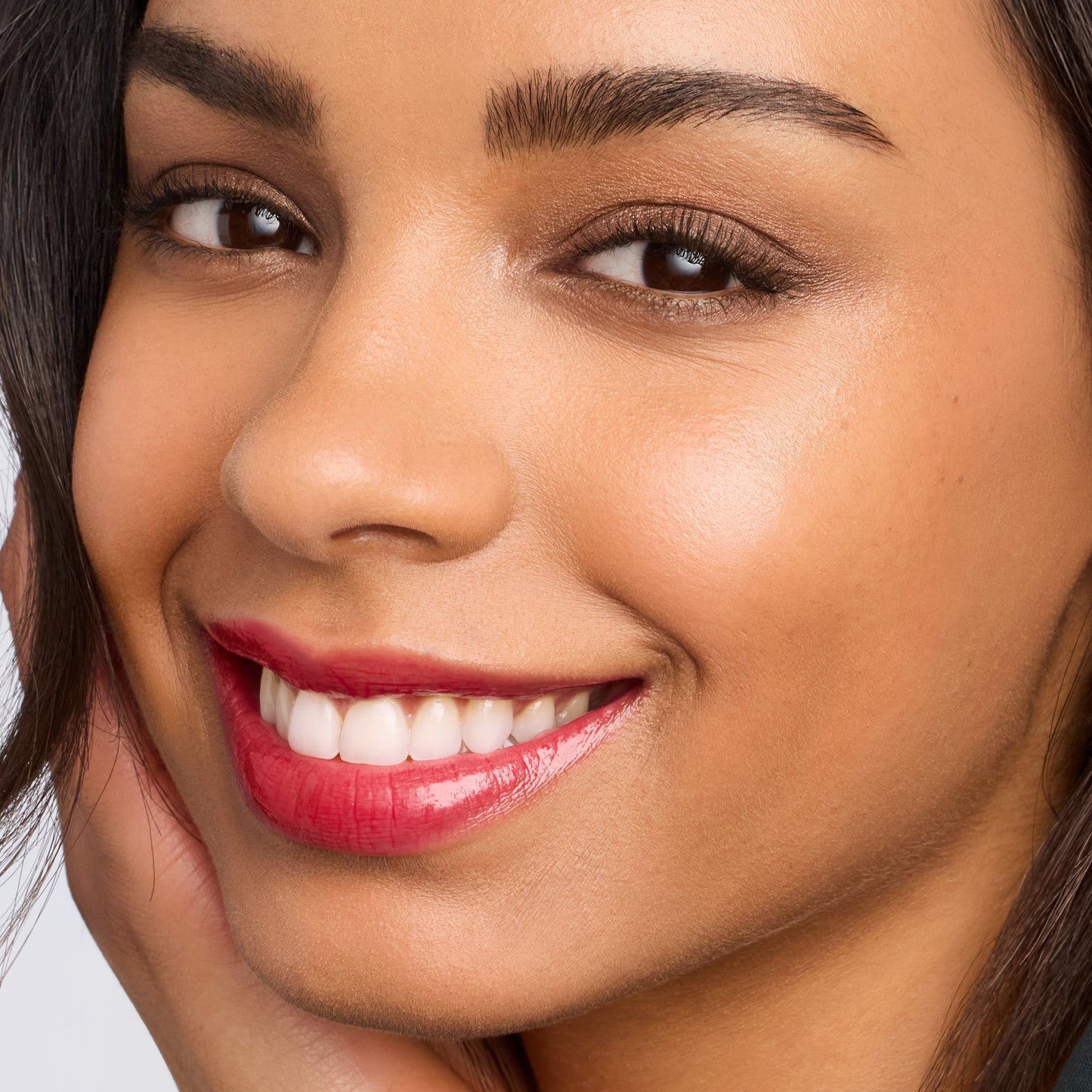 Holiday 2025 - Smooth & Renew