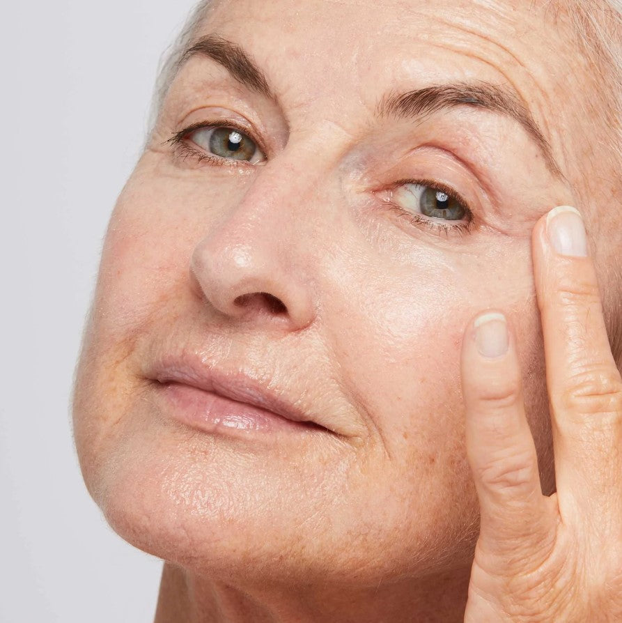 Multivitamin power firm eye cream modell