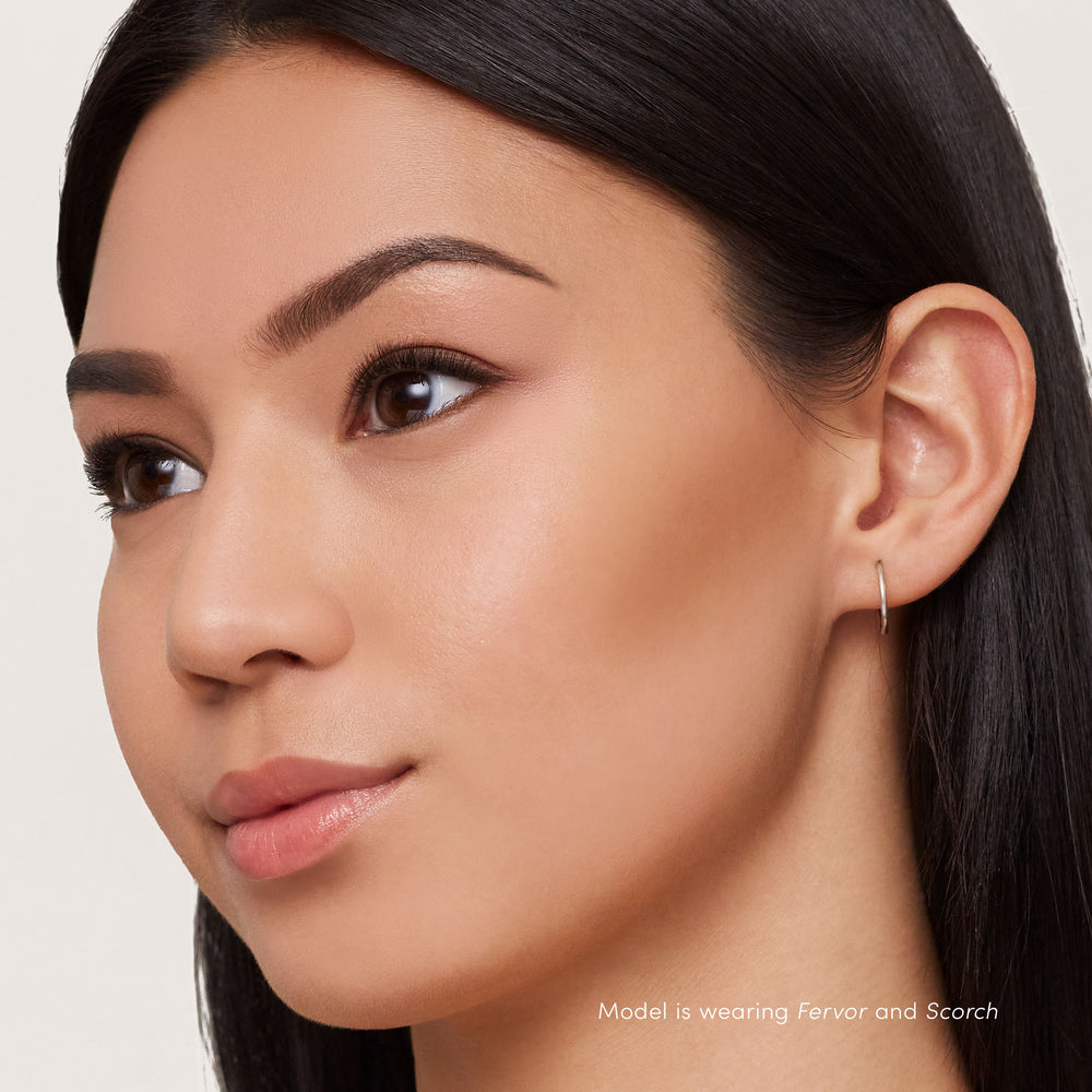 jane iredale Glow Time Blush Stick Fervor på Natasha kombinasjon med Scorch