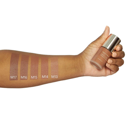 jane iredale Beyond Matte Liquid Foundation M14 swatches på arm